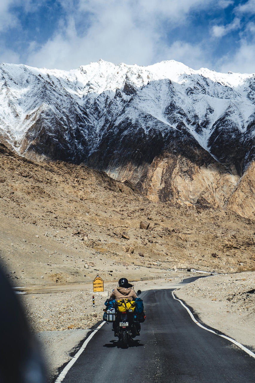 services-01 road, motorcycle, biker, rider, ride, motorbike, helmet, speed, man, sport, lifestyle, style, bike, transport, vintage, drive, jacket, travel, apparel, design, motorcyclist, motorcycle, motorcycle, motorcycle, motorcycle, motorcycle, biker, motorbike, motorbike
